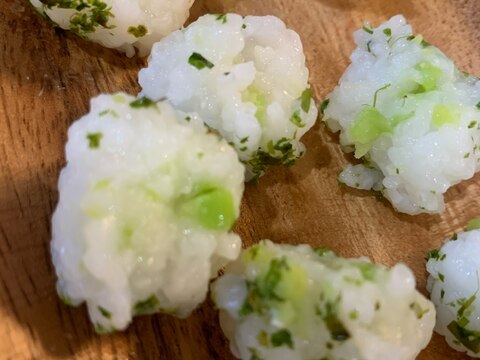 離乳食 手づかみ応援 そらまめと青のりのおにぎり レシピ 作り方 By ゆひ7 楽天レシピ 離乳食 手づかみ応援 そらまめと青のりのおにぎり レシピ 作り方 By ゆひ7 楽天レシピ